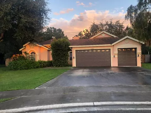 134 Nottingham Rd, Royal Palm Beach, FL 33411