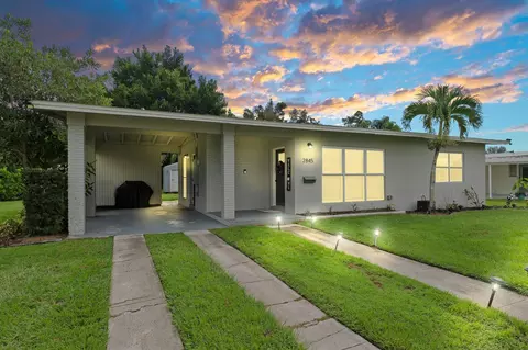 2845 SE Treasure Island Rd, Port Saint Lucie, FL 34952