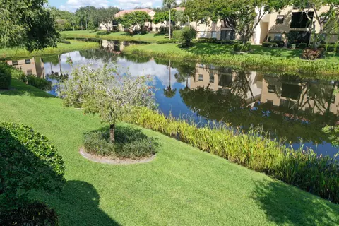 5107 Europa Dr #L, Boynton Beach, FL 33437