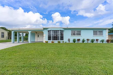 1522 N Seacrest Blvd, Boynton Beach, FL 33435