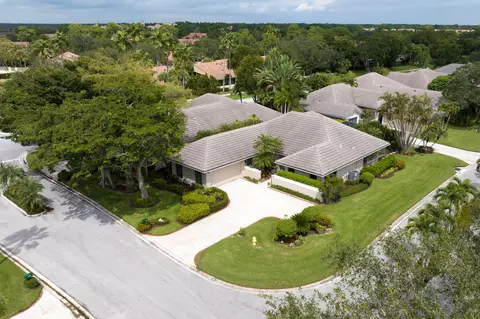 150 Coventry Pl, Palm Beach Gardens, FL 33418