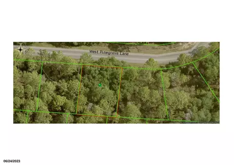2096 W Pinegrove Dr, Citrus Springs, FL 34434