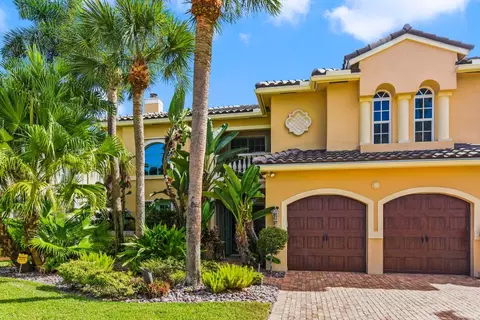 310 SW 16th St, Boca Raton, FL 33432