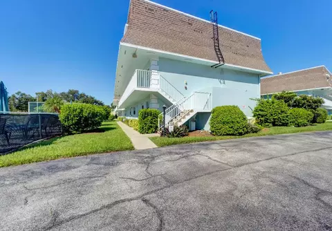 1901 Indian River Blvd #101E, Vero Beach, FL 32960