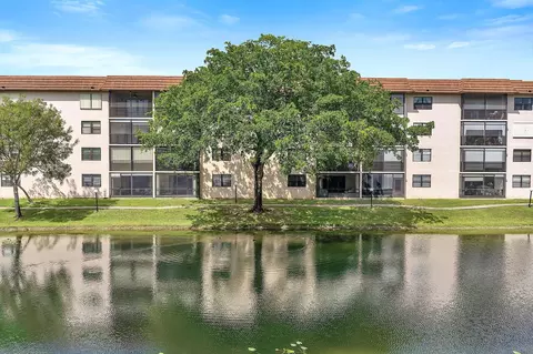 4975 E Sabal Palm Blvd #209, Tamarac, FL 33319
