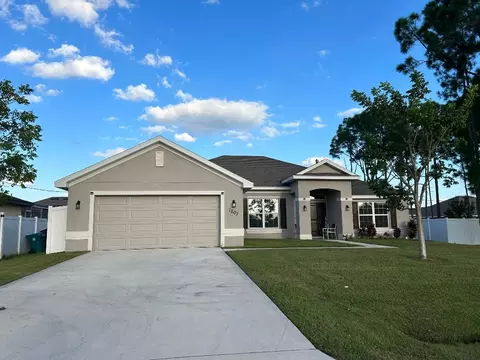 1207 SW Byron St, Port Saint Lucie, FL 34983