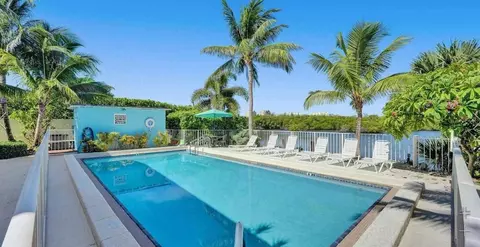 6520 N Ocean Blvd #33, Ocean Ridge, FL 33435