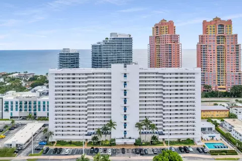 2200 NE 33rd #9C, Fort Lauderdale, FL 33305