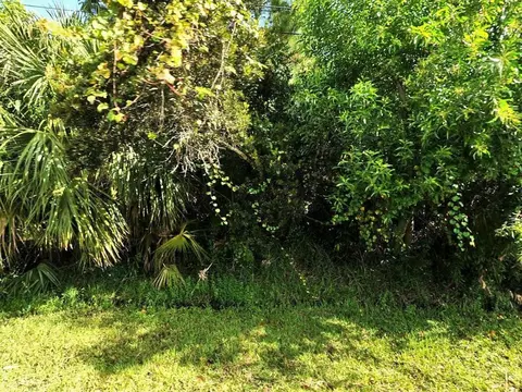 13549 SW Oceanus Blvd, Port Saint Lucie, FL 34987