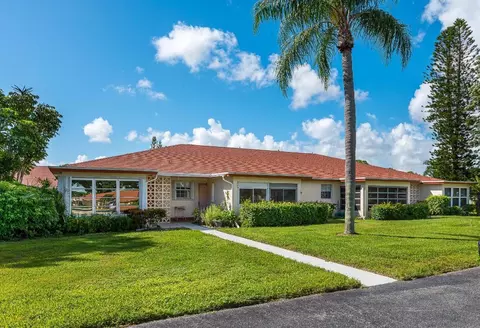 4520 NW 3rd St #B, Delray Beach, FL 33445