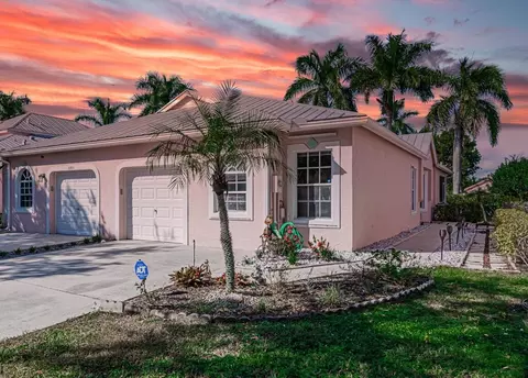 10761 Pelican Dr, Wellington, FL 33414