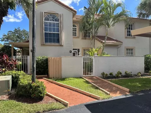 14340 Emerald Lake Dr #4, Delray Beach, FL 33446
