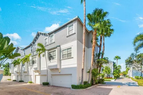 295 NE 5th Ave #28, Delray Beach, FL 33483