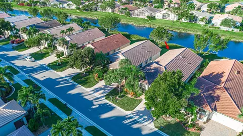 8218 Bellafiore Way, Boynton Beach, FL 33472