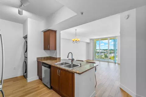 350 N Federal Hwy #703, Boynton Beach, FL 33435