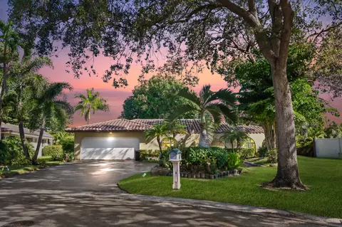 9067 NW 27th Pl, Coral Springs, FL 33065