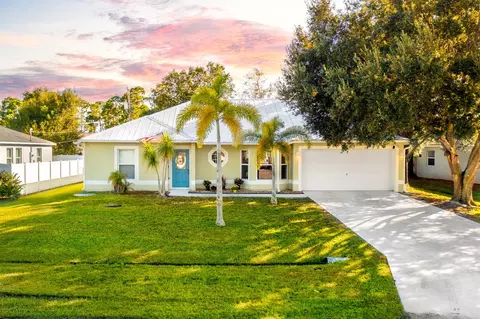 1080 SW Payne Ave, Port Saint Lucie, FL 34953