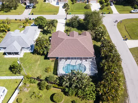 2058 SW Beard St, Port Saint Lucie, FL 34953