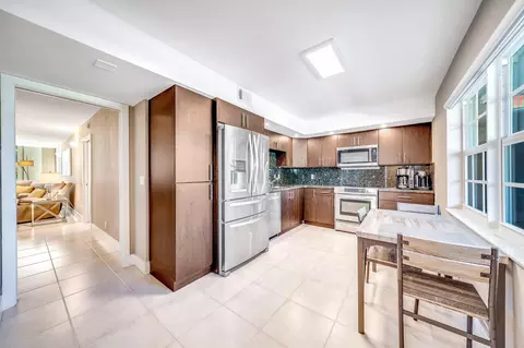 4040 W Palm Aire Dr #202, Pompano Beach, FL 33069
