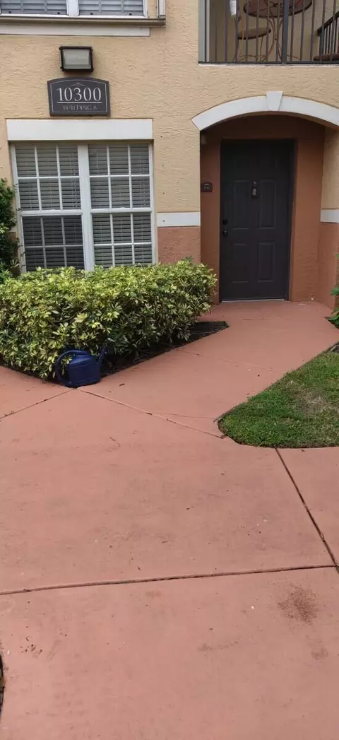 10300 Fox Trail Rd S #806, Royal Palm Beach, FL 33411