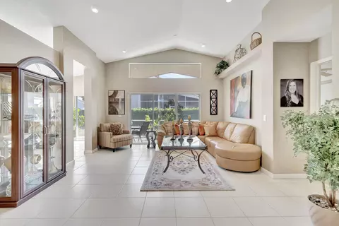7302 Toscane Ct, Boynton Beach, FL 33437
