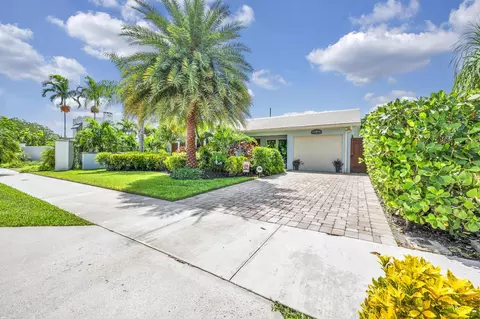 211 Cornell Dr, Lake Worth Beach, FL 33460