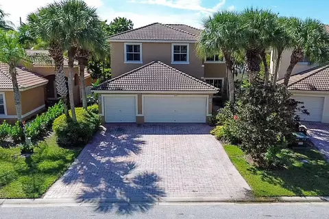 4065 Torres Cir, West Palm Beach, FL 33409