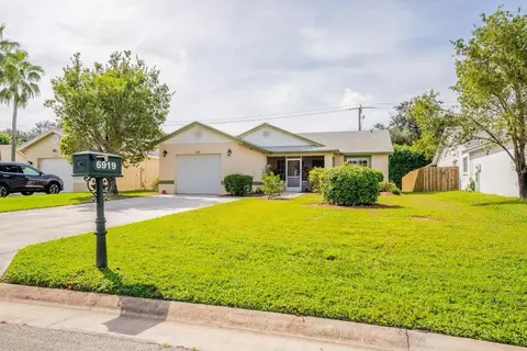6919 Beacon Hollow Turn, Boynton Beach, FL 33437