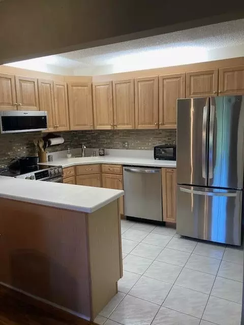 3531 Tall Pine Way #D-1, Greenacres, FL 33463