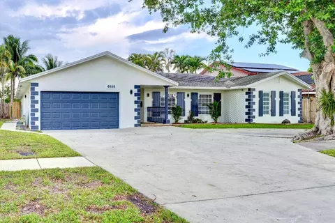 6525 NW 11th St, Margate, FL 33063