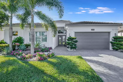9321 Seahorse Bay Dr, Boynton Beach, FL 33473