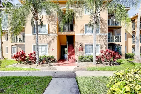 3584 NW Adriatic Ln #6-104, Jensen Beach, FL 34957
