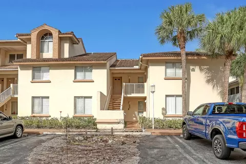 19108 Glenmoor, West Palm Beach, FL 33409