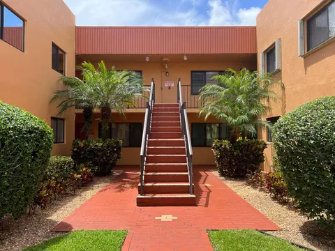 15216 Lakes Of Delray Blvd #143, Delray Beach, FL 33484