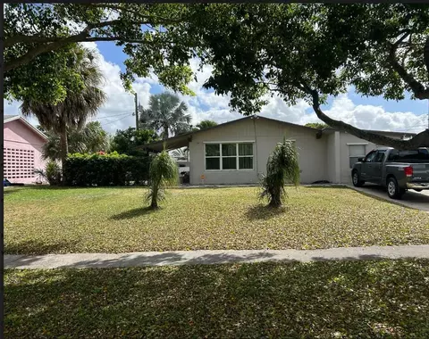 1646 43rd St, West Palm Beach, FL 33407