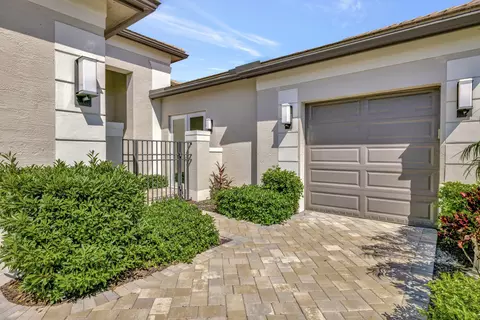 11940 SW Sailfish Isles Way, Port Saint Lucie, FL 34987