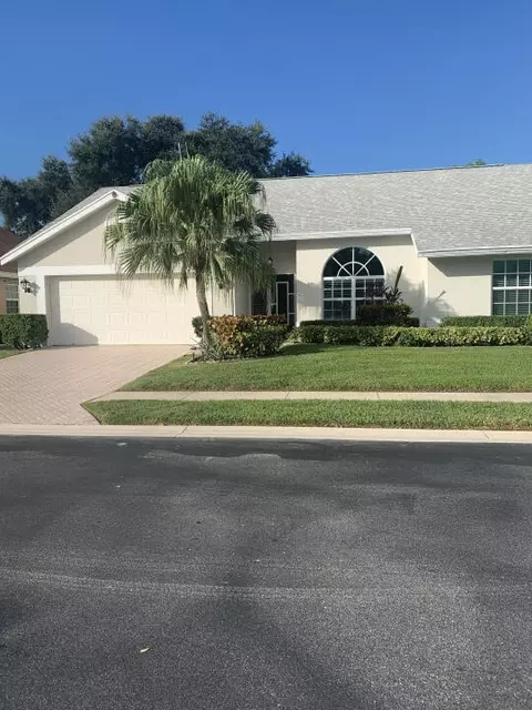 288 Moccasin Trl W, Jupiter, FL 33458