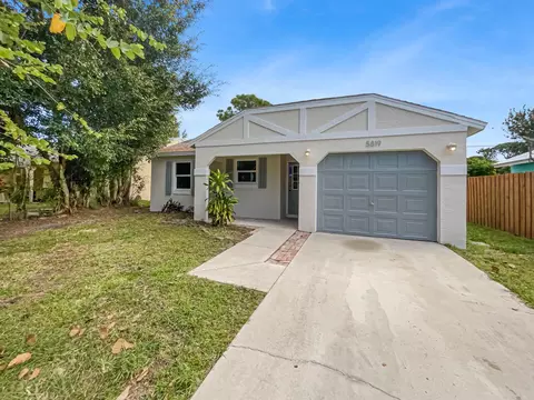 5819 SE Wilsie Dr, Stuart, FL 34997 photo 1