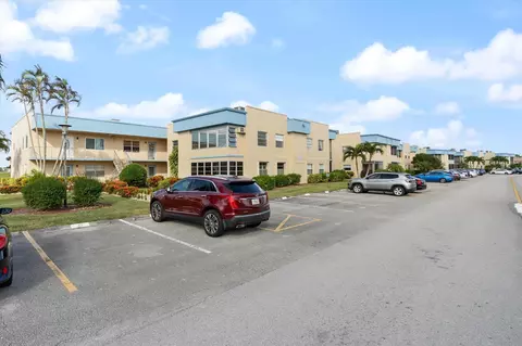 199 Burgundy E Ave, Delray Beach, FL 33445