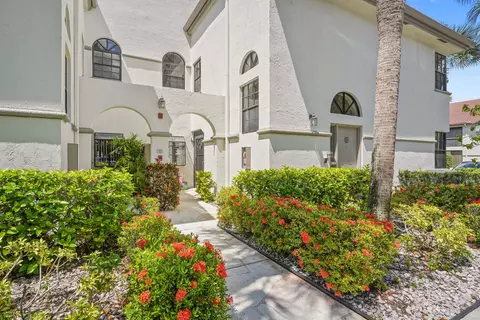 5140 Floria Way #A, Boynton Beach, FL 33437