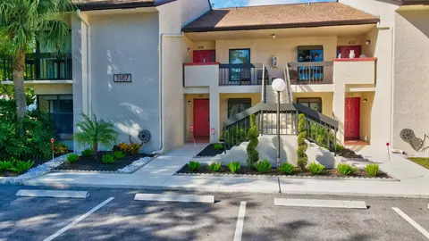 5187 Oak Hill Ln #611, Delray Beach, FL 33484