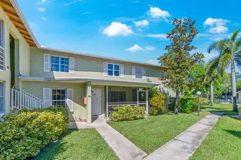 12036 Alternate A1a #B5, Palm Beach Gardens, FL 33410