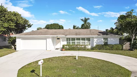 6430 Apple Way, Lake Clarke Shores, FL 33406