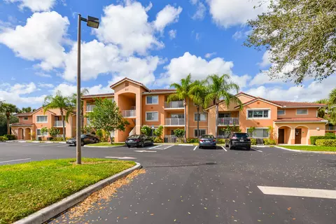 211 SW Palm Dr #101, Port Saint Lucie, FL 34986