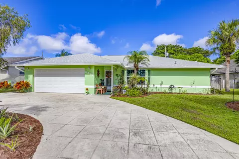 6075 Kendrick St, Jupiter, FL 33458