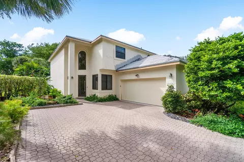 20051 Waters Edge Dr, Boca Raton, FL 33434
