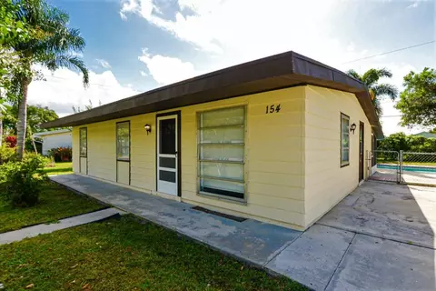 154 SE Lucero Dr, Port Saint Lucie, FL 34983
