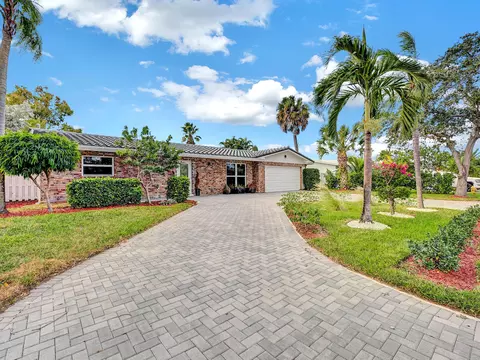 4421 NE 27th Ter, Lighthouse Point, FL 33064