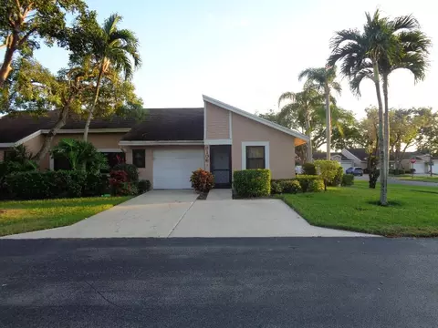 8106 Springtree Rd #B, Boca Raton, FL 33496