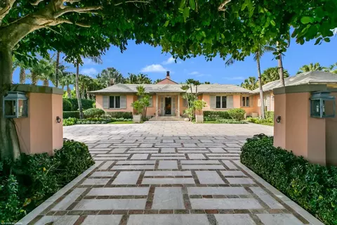 100 Palmetto Trl, Hobe Sound, FL 33455